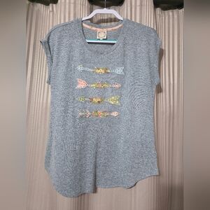 Floral Arrow Graphic Short Sleeve Top. NWOT